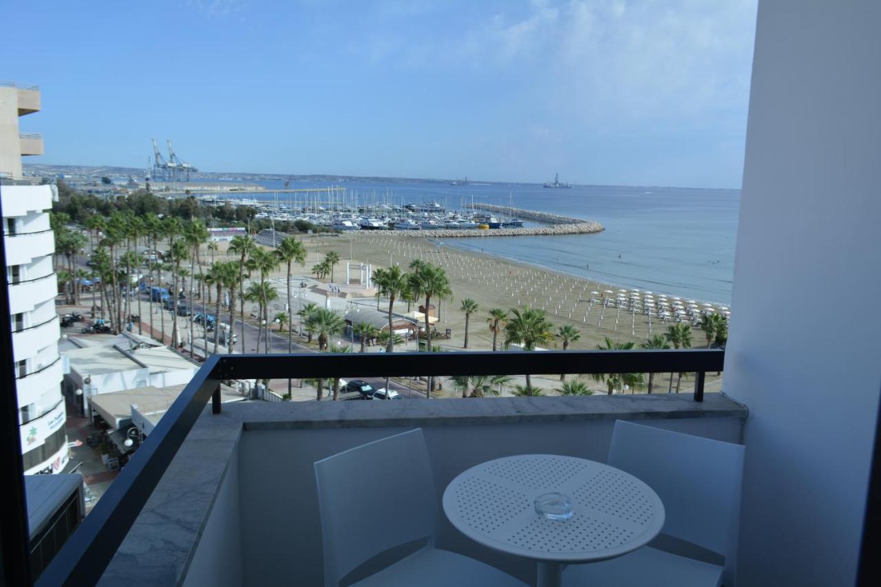 Les Palmiers Sunorama Beach Apartments Ларнака Екстериор снимка